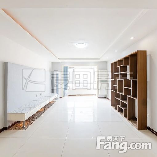 庄胜二期3室2厅精装修
