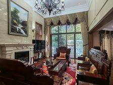 两江新区 照母山 龙湖蓝湖郡西岸一组团独栋别墅 急售