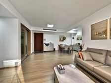 次新小区116平边套户型 中间好楼层 精装四房 加装过有议价