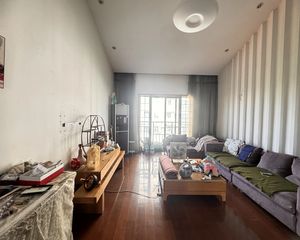 青林湾东区4室2厅2卫南朝向207.0万元/套出售