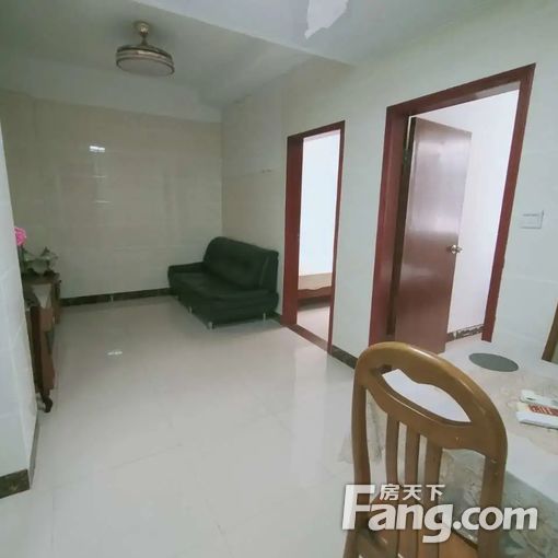 杏坛小区 2 房 70 方 次新小区 繁华地段 低密度