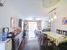 望族苑新上平层大2房,2卫设计,南北通透,不靠马路,户型正气