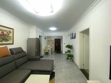 巴南区 东邦小悦湾一期 三房 68万