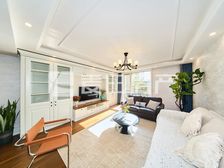 4室2厅太阳星城金星园