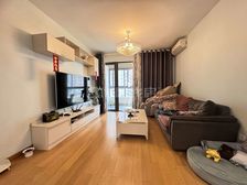 昆城二期精装三房 拎包入住