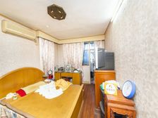 新出房源,一梯四户,小区花园位置,诚心售卖,随时可看