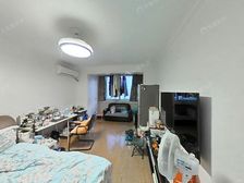 新黄小区1室 靠近同济Y院 生活方便 普陀成熟