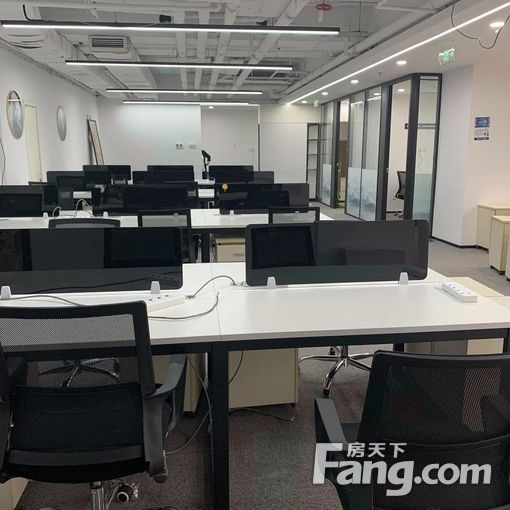 海淀黄庄 中关村大厦500平米 精装带家具 随时入驻