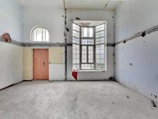 房东诚意售卖,客厅挑高5米,小区少有的A户型