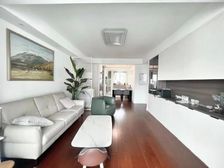 蔚蓝湖景两房,豪华装修,拎包直接入住,高区,南北通,诚售