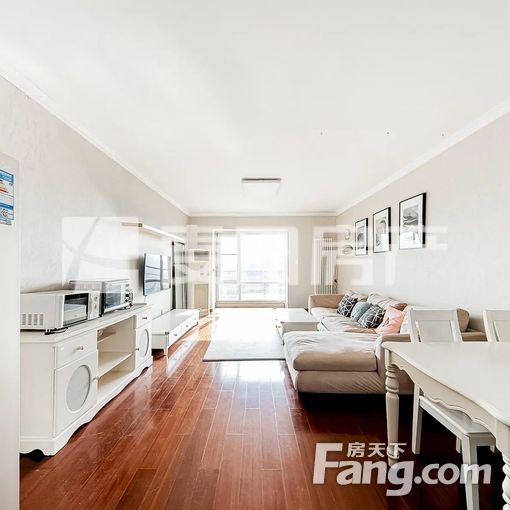 南北通透融域嘉园3室2厅豪华装修