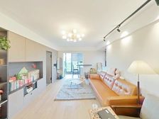 保利金爵公寓 满五 近 产权清晰 精装修 刚需两居