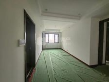 玉栊苑怡园 户型方正 精装修 视野开阔 出入方便