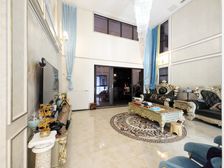 业主住家精装修洋房底跃,带前后花园,急售,急售