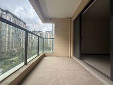 中央公园近商圈轻轨书包洋房。龙湖景粼玖序 带花园 保真!