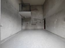 清水经典跃层洋房,朝中庭,急售,随时看房