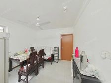 看似50平 实则60平 南北东边套 全明户型 使用率高高的