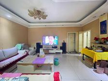 渝中区 金刚塔小区 三房 82万