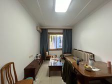 渝中区 上纯阳洞住宅小区 二房 62.8万