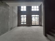 中交锦悦上叠别墅,上下两户,小区环境良好.龙湖物业.