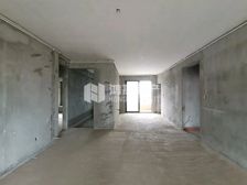 南-师附-小隔壁绿地悦城A区高楼层南北通透三房带车位诚售