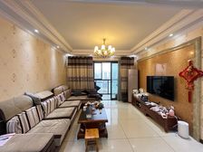 南岸区 南滨6号 三房 106万