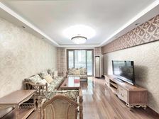 万源城朗郡,飞机大三房,户型好,单价低,看房方便