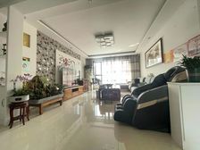 盛源小镇 有电梯 超大复试房,商圈成熟 小区新 南北通透