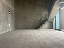 首付30多万买江北嘴一线江景大平层四房急售