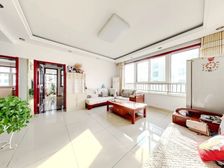 出国急售 国土局单位房 上日向和新华 133平 3室精装修