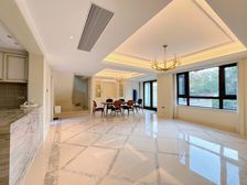 诚售万科信城道 中叠带花园带露台 豪装200万未住人金桥旁