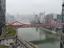 北滨路全看江房源。龙湖春森彼岸 看来福士和洪崖洞 保真!