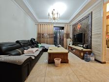 袁家岗轻轨站 金茂珑悦 三房 精装修来电谈价格