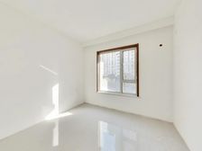 小区 带有拐角窗户 视野好 四叶草型。 难碰见.