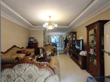 龙头寺公园门口,带小露台,精装修洋房急售