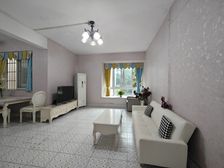 龙头寺轻轨站门口,带露台,业主急售2房