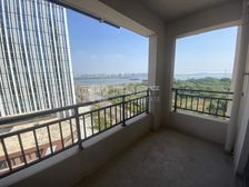 南昌二-中隔壁绿地国际博览城二期博粹看江景四房诚售