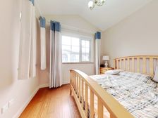 龙湖边户别墅,全屋精锻设计 可以拎包入住 独栋别墅