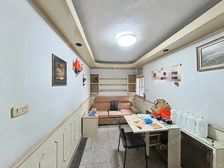 新上!2楼三开间朝南,小区进门9是,不靠路采光好,竹园未用