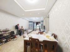 龙头寺北站旁边,轻轨站门口,3房急售