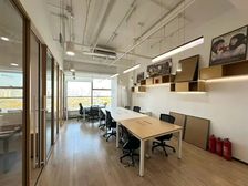 方恒国际 新出精装修 2间到顶隔间 户型方正 特价出