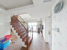 开元广场旁,万科璞悦湾·4室·2厅,阁楼顶跃露台,江景视野