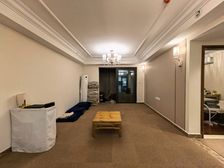 轻轨楼上,精装修4房,亏本金急售