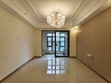 开发商精装修3房,自己软装入住,急售