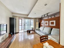 品质小区,正规大两房朝中庭 ,住家安静,交通方便