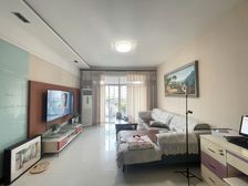 狮子坪轻轨站门口,3房当2房价格出售了,