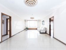 3室2厅鲁艺上河村二区