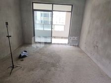 1.小区环境好.管理好 总价低 2. 四周都是商场商圈