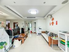 精装修空调新风加地暖,有产权车位,税费少,诚意出售