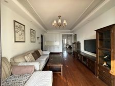 棕榈庄园精装通透三房,出门地铁口,诚心急售,看中价格好谈